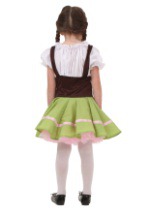 Niño pequeño traje de niña alemán